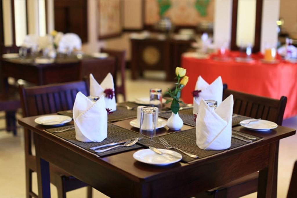 Shwe Yee Pwint Hotel Bagan Bagian luar foto